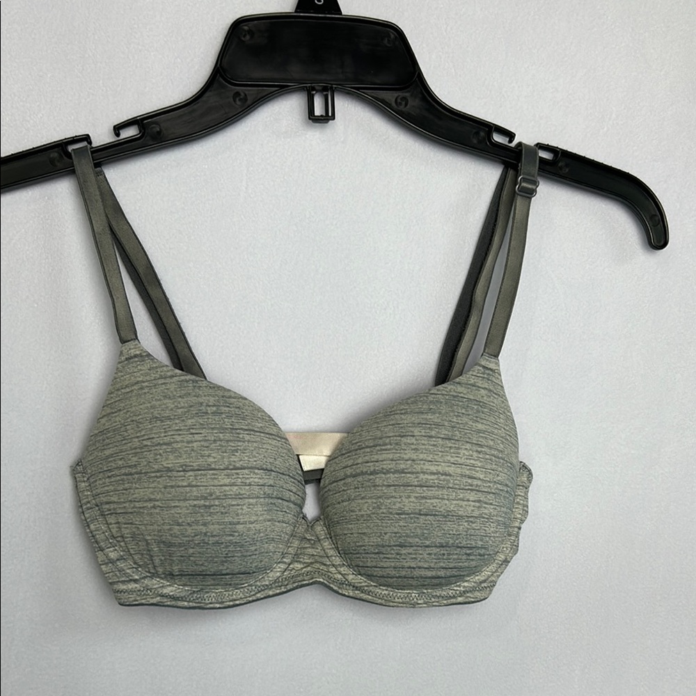 Gray Women's VS Pink bra